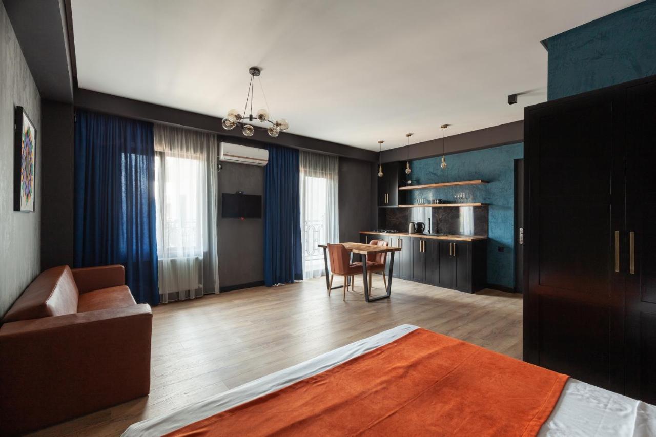 Irina'S Apartments Кутаїсі Екстер'єр фото