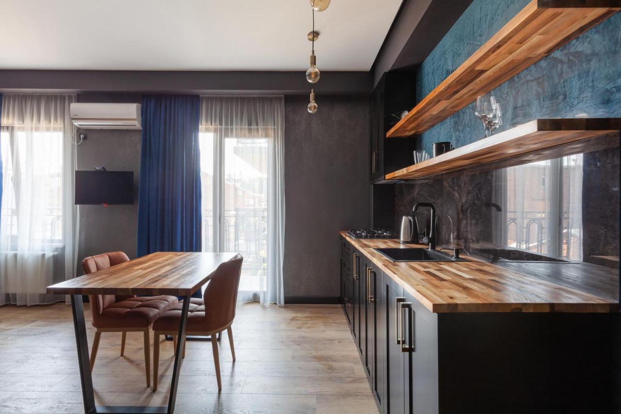 Irina'S Apartments Кутаїсі Екстер'єр фото